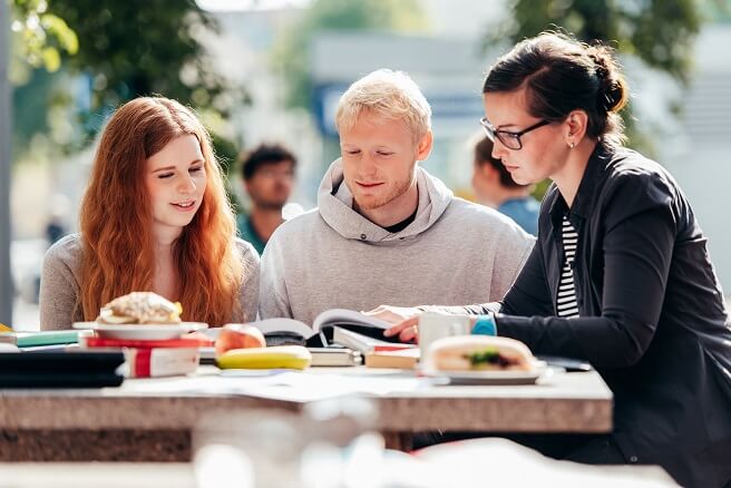 Studierenden den Rücken stärken – Land Hessen entlastet Studierendenwerke mit zusätzlichen fünf Mio. Euro